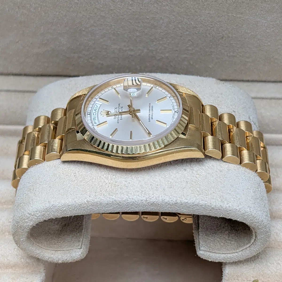 43CA6B38-BD52-4577-B3F3-82D0C72FF874 Rolex Day-Date 36mm 18238 Silver Stick Dial 18k Yellow Gold Watch - Image 3