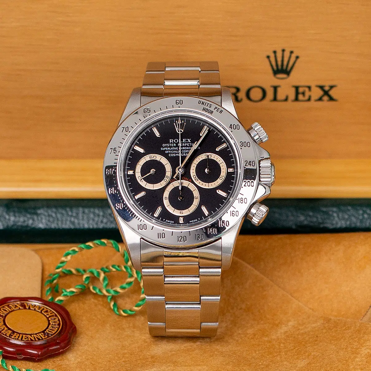 4FAFD75F-A807-4568-BA05-A333ABCC724D Rolex Daytona 16520 Patrizzi Dial 40mm Watch